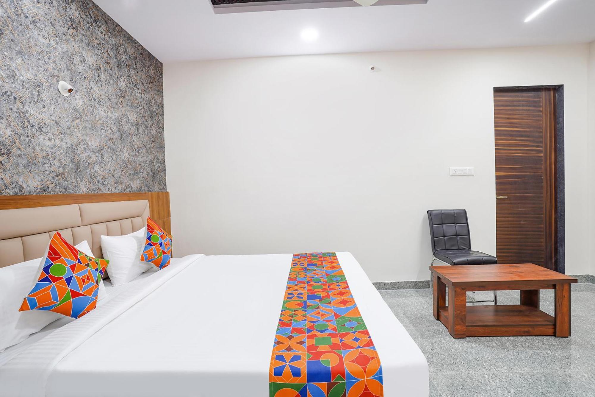 Fabhotel Platinum Palace - Nr Magadi Main Road Bangalore Extérieur photo