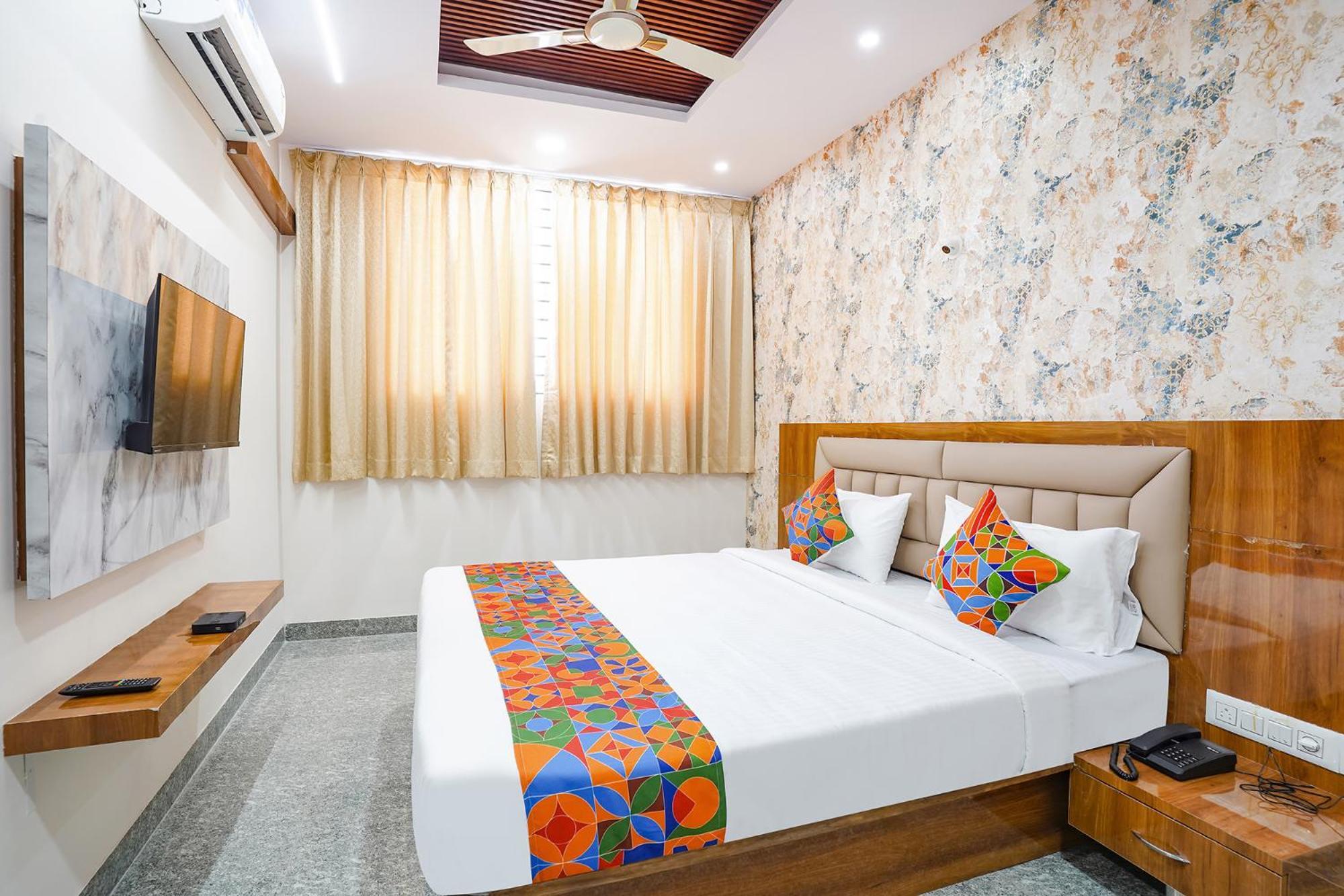 Fabhotel Platinum Palace - Nr Magadi Main Road Bangalore Extérieur photo