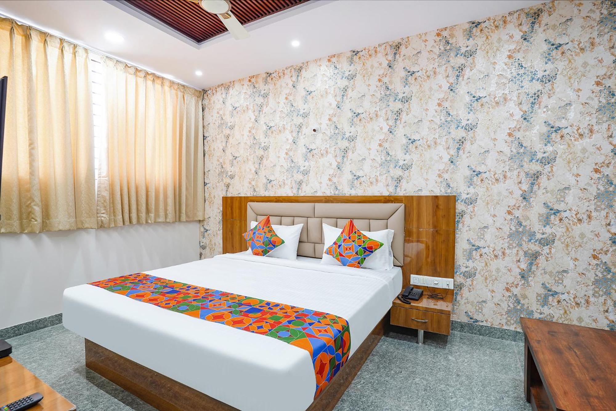 Fabhotel Platinum Palace - Nr Magadi Main Road Bangalore Extérieur photo