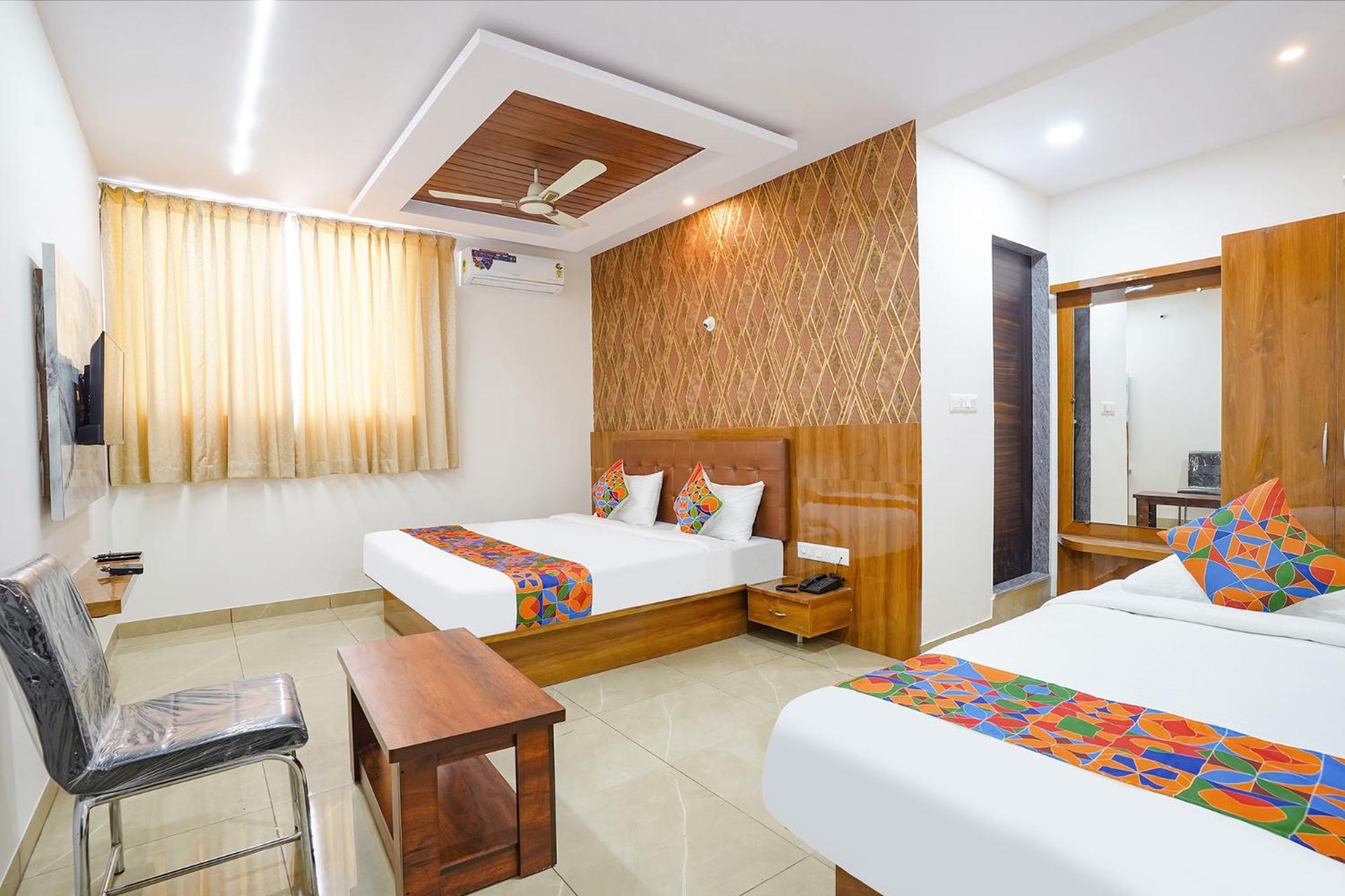 Fabhotel Platinum Palace - Nr Magadi Main Road Bangalore Extérieur photo