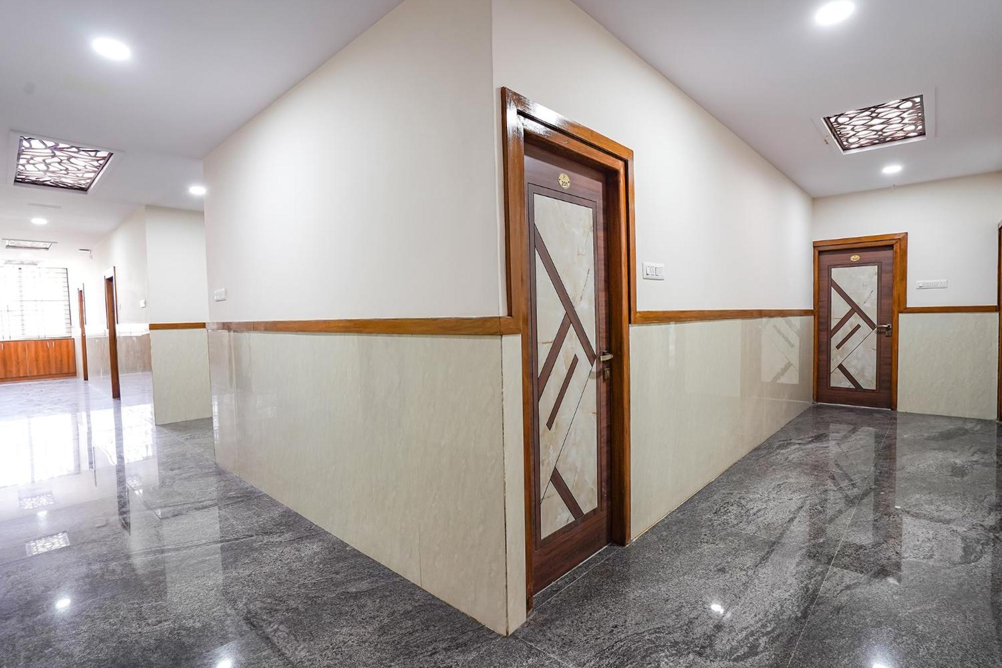 Fabhotel Platinum Palace - Nr Magadi Main Road Bangalore Extérieur photo