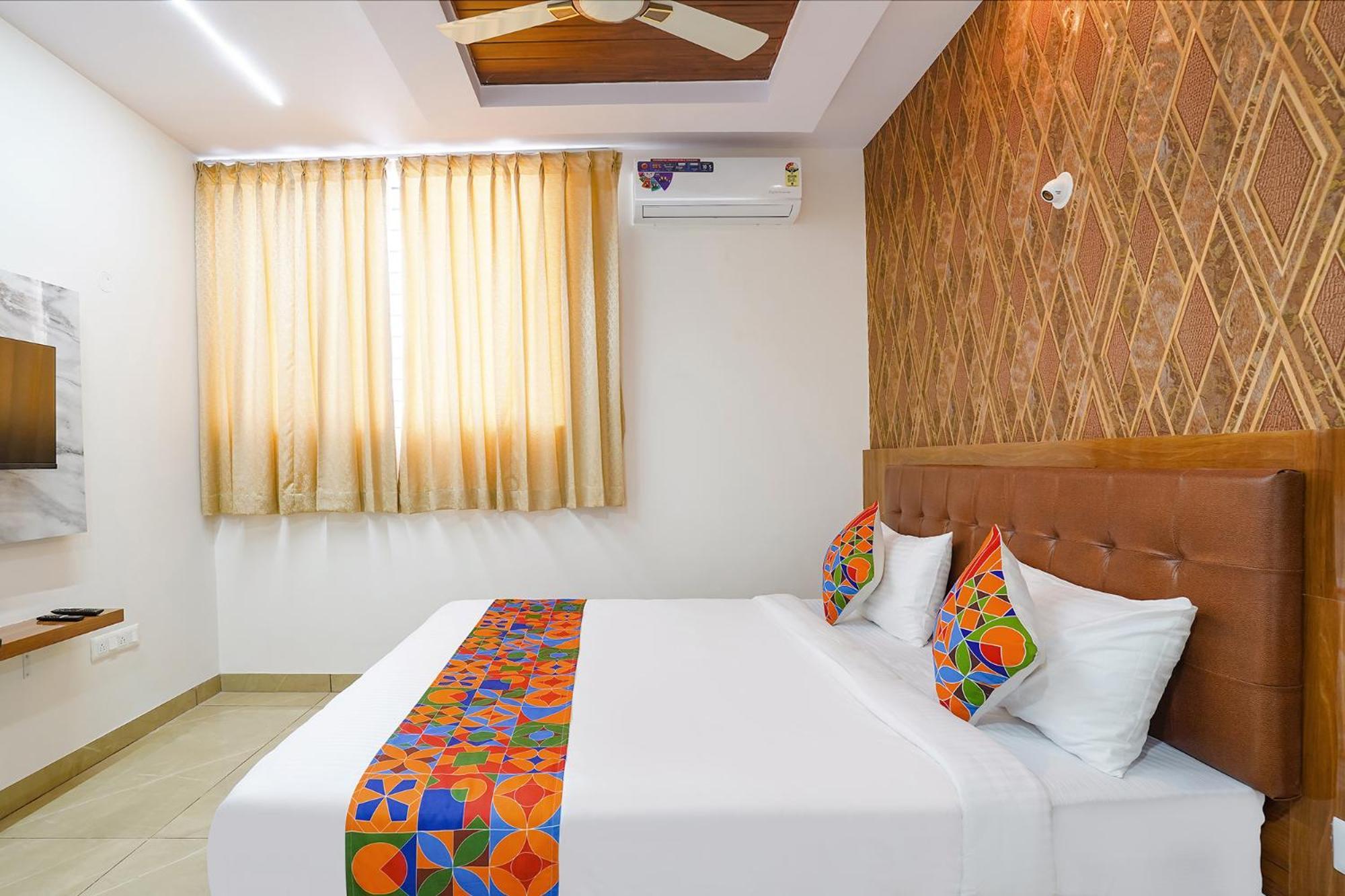 Fabhotel Platinum Palace - Nr Magadi Main Road Bangalore Extérieur photo